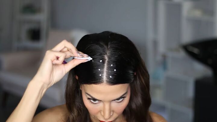 trend alert super glam hair pearls tutorial, Adding pearls to hair