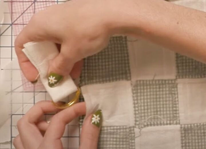 how to make a super cute checkerboard purse, Attaching the straps