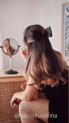 3 cute and simple hairstyles for a party, Gentle curls hairstyle