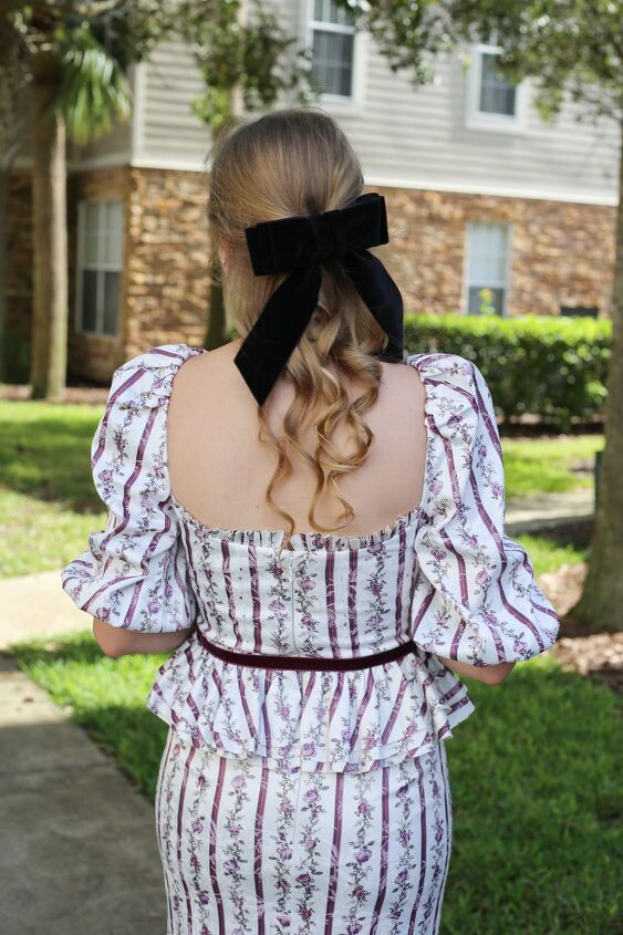 Vintage Christmas Dress | Upstyle Vintage Christmas Dress | Upstyle