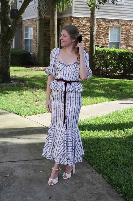 Vintage Christmas Dress | Upstyle Vintage Christmas Dress | Upstyle