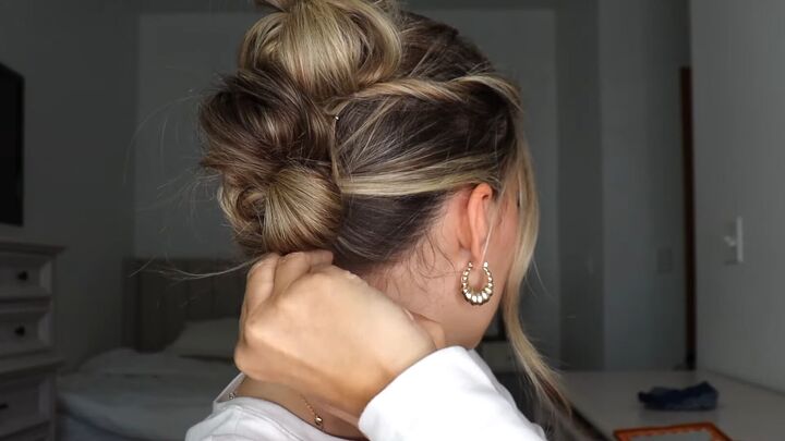 super easy 5 minute hairstyle, Pinning hair