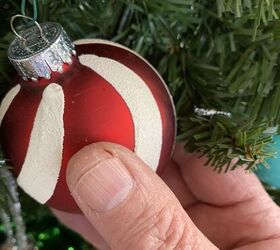 A Simple Inexpensive Winter Treatment for Dry, Cracked Fingertips! Upstyle