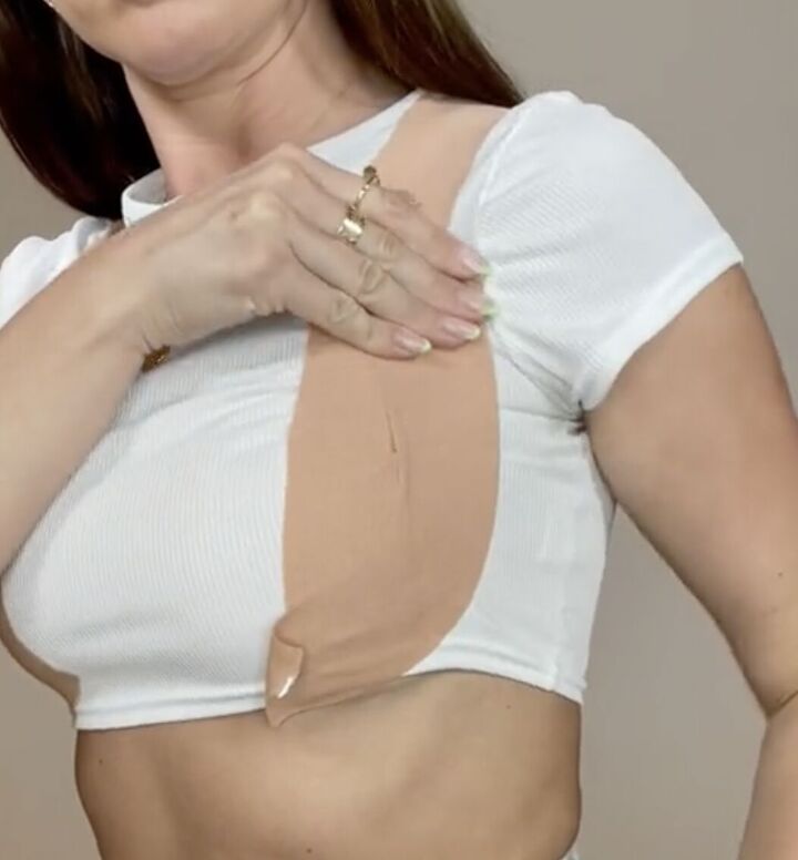 How to Place Your Boob Tape the Right Way | Upstyle How to Place Your Boob Tape the Right Way | Upstyle