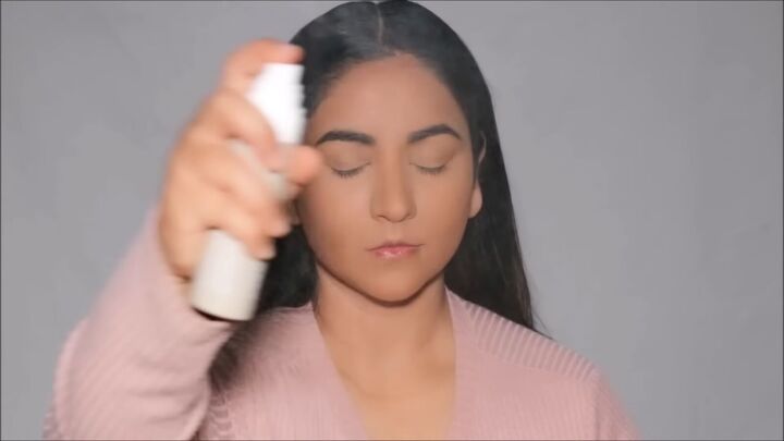 cold girl makeup quick and easy 5 minute routine, Setting spray