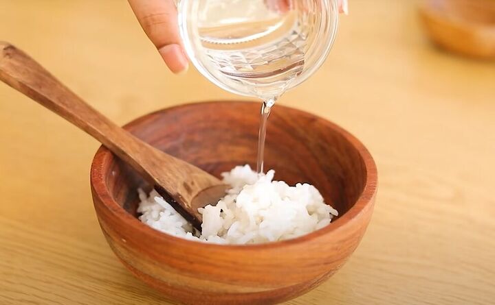 4 easy rice water recipes for shiny hair, Adding coconut oil
