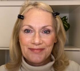 Quick 2-minute Makeup Routine for Older Women