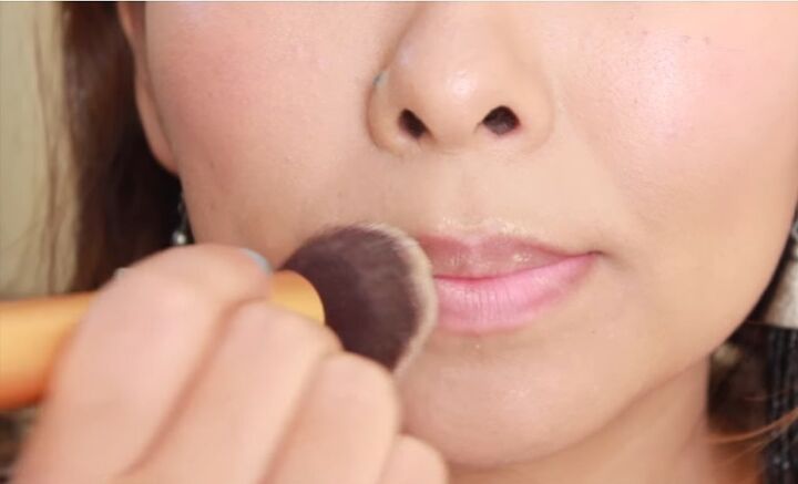 how to apply lipstick properly, Applying foundation