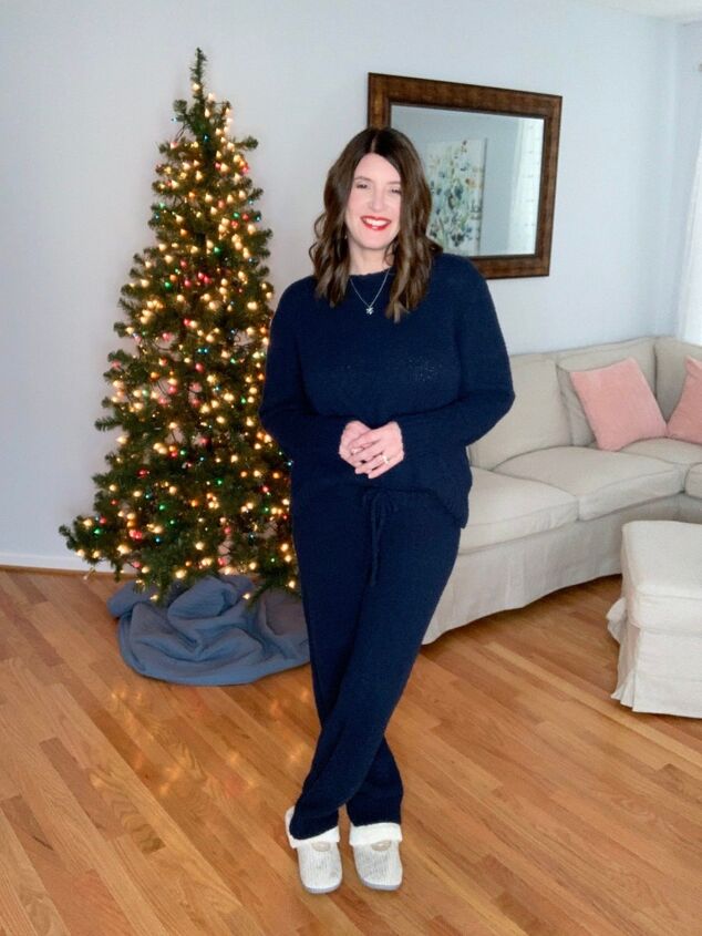 what to wear if you are staying home for christmas, Sweater Lounge Set The Scarlet Lily Blog