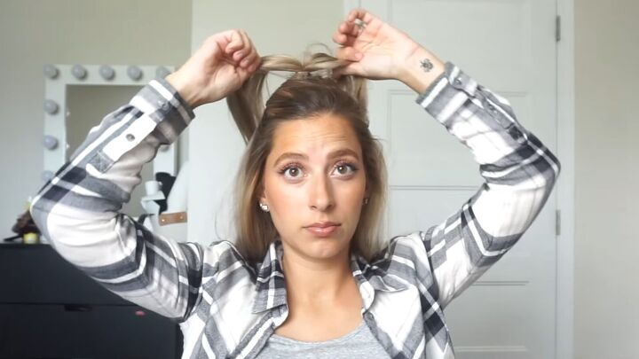 how to do a beautiful pull through ponytail, Tightening hair