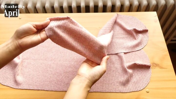 how to make a super cozy beanie with pom poms, Fabric pieces