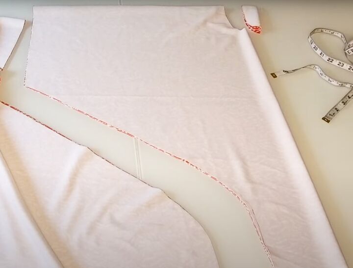 easy 8 step batwing dress sewing dress tutorial, Cutting top of dress