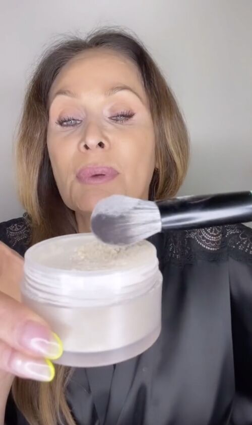 how to stop your concealer from creasing