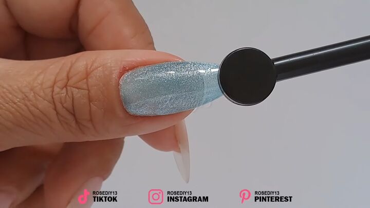 how to diy these awesome gel sea blue nails, Making pattern