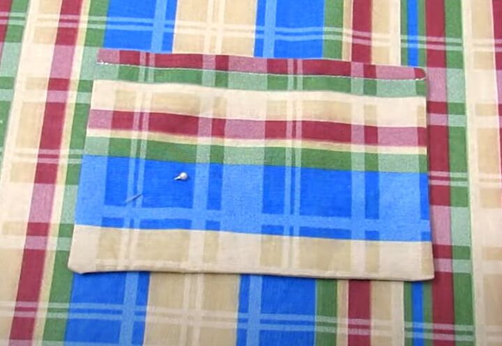 how to diy cute ribbon jean bag, Making a pocket