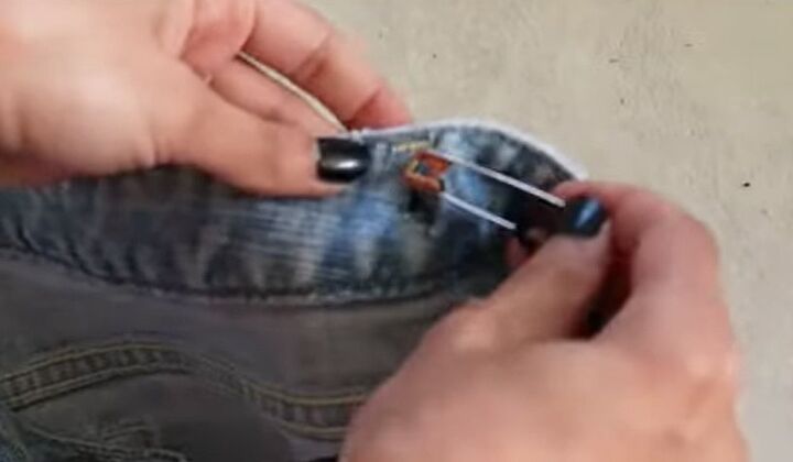 testing out a quick hack for jeans that are too big, Working safety pin through waistband