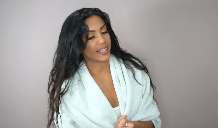 how to make and use a coconut oil and honey hair mask, Washing the hair