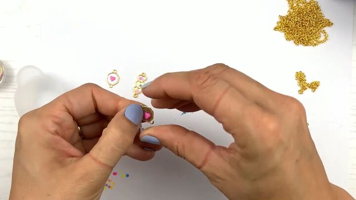 how to diy a cute resin bracelet, Removing bezels