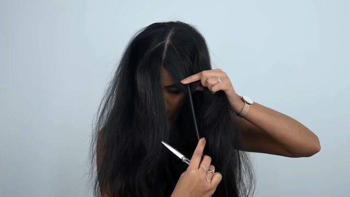 9 step wednesday addams hair tutorial, Twisting ends