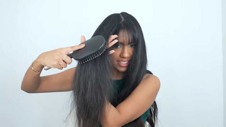 9 step wednesday addams hair tutorial, Brushing hair