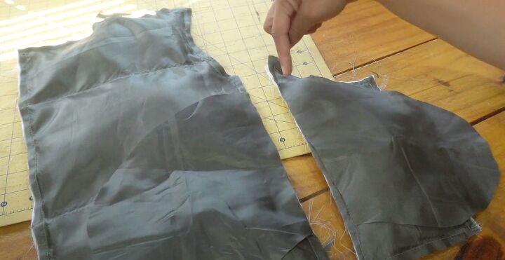 how to diy a cute and cozy cropped puffer vest, Making pockets