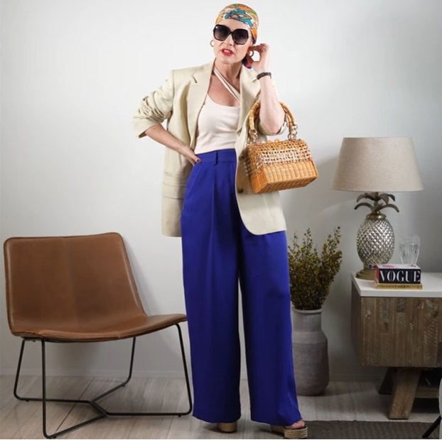 14 hot tips on how to dress like an italian women, Blue pants outfit