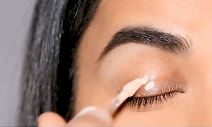 simple makeup tutorial for hooded eyes, Applying primer