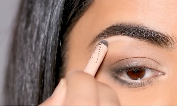 simple makeup tutorial for hooded eyes, Highlighting the brown bone