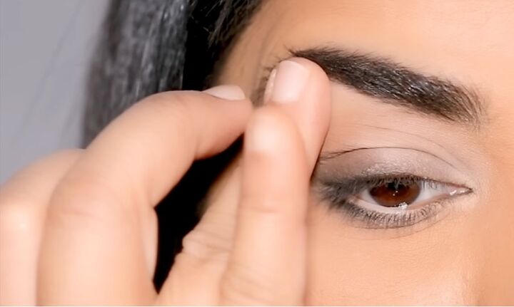 simple makeup tutorial for hooded eyes, Blending