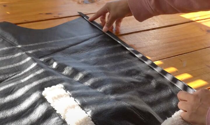 how to diy a shearling moto jacket, Inserting zipper
