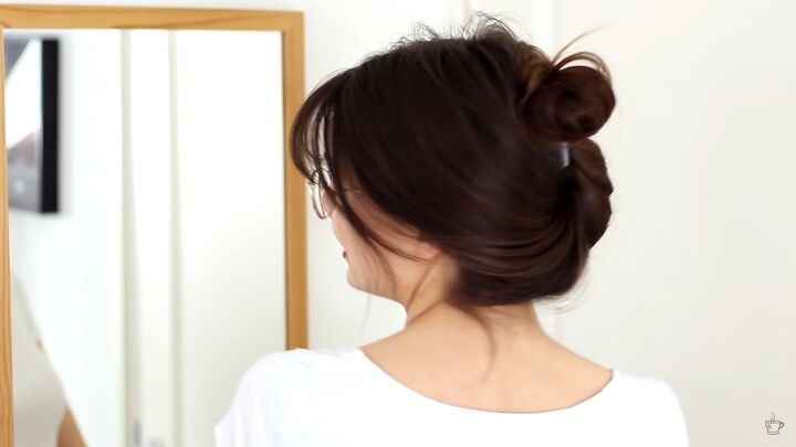 10 cute and easy 2 minute hairstyles, Back twist