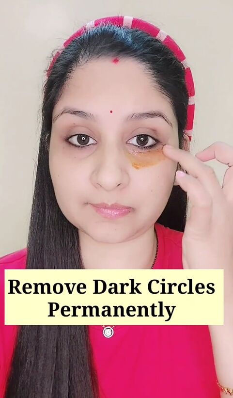 get rid of dark eye circles with 3 ingredients, Applying DIY eye cream