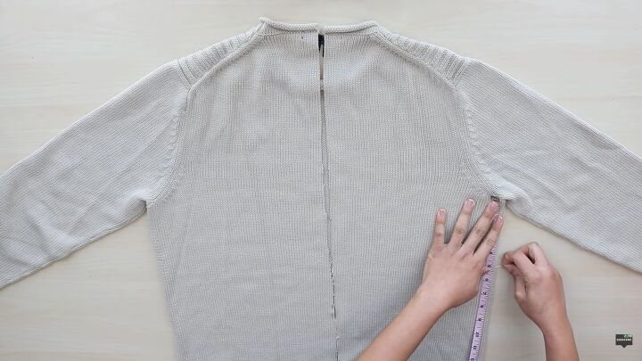 how to diy a super cute back twist sweater, Chosing the twist point