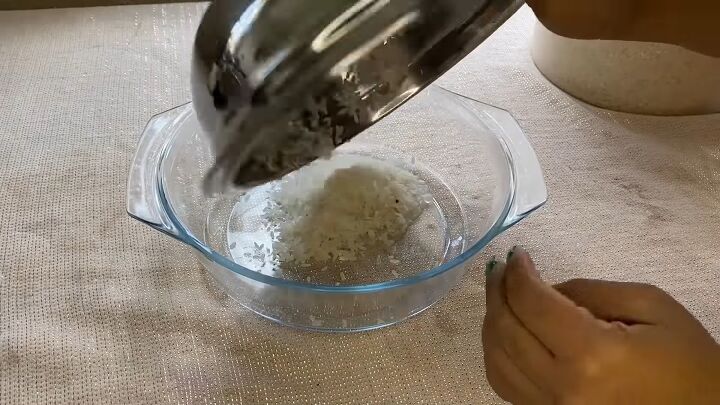 follow this easy rice water recipe for hair growth, Pouring the rice into a bowl