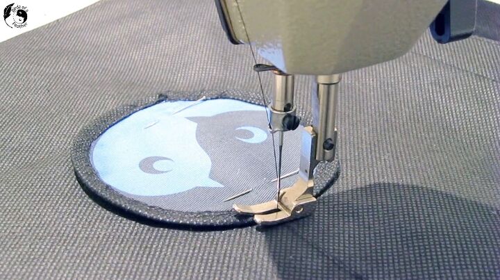 how to sew a water bottle holder from a reusable shopping bag