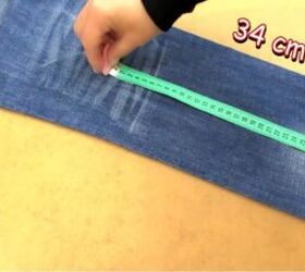 how to diy a cute chain jean bag, Measuring the jeans