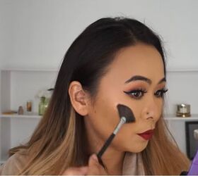 quick and easy day to night makeup tutorial, Applying highlighter