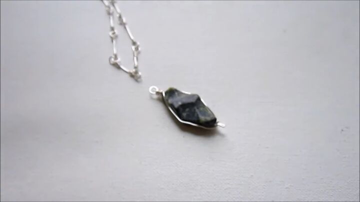 simple wire wrapped crystal pendant tutorial, Attaching to chain