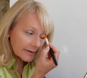 easy neutral makeup look for older women, Priming eyes