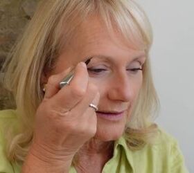 easy neutral makeup look for older women, Filling in brows