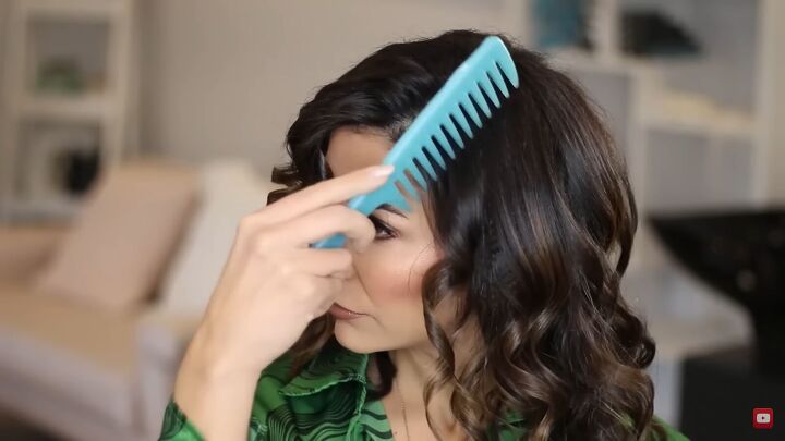 how to add extreme volume to fine hair, Combing hair