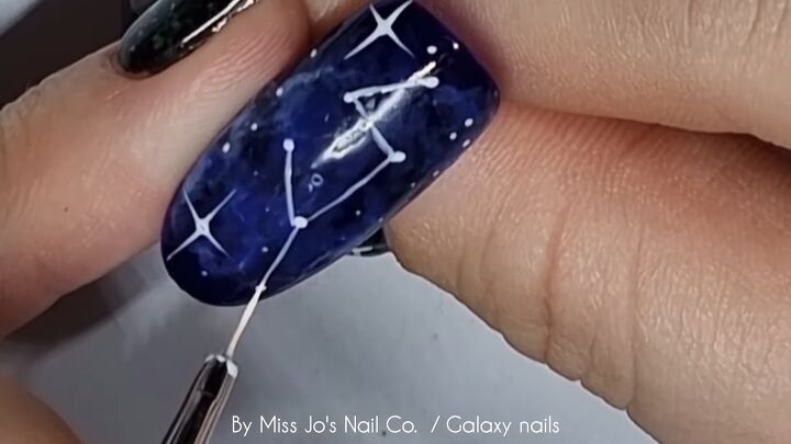 easy galaxy nail art tutorial, Adding lines