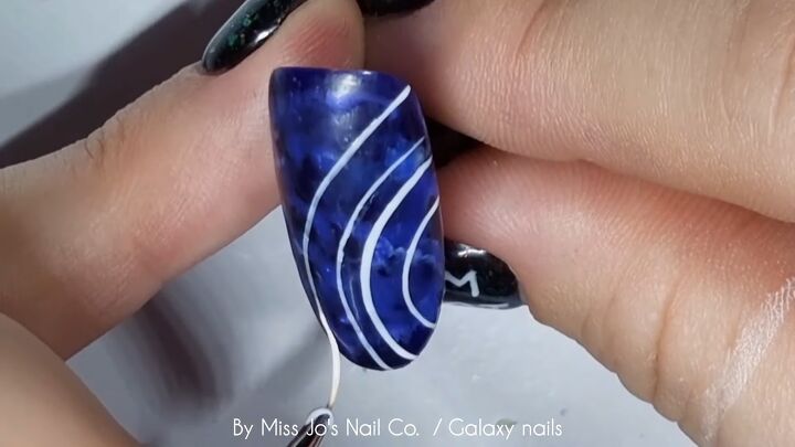 easy galaxy nail art tutorial, Drawing parallel curved lines