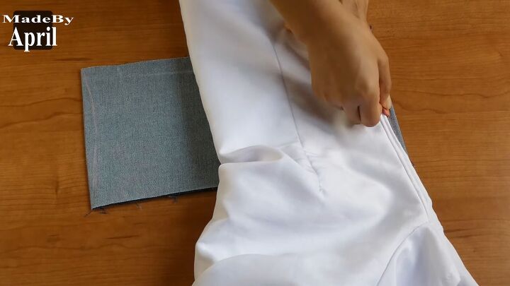 how to diy a cute denim corset belt, Sketching curves