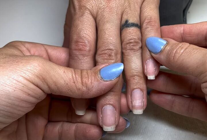 waterless manicure easy tips on how to shape your nails, Checking nails