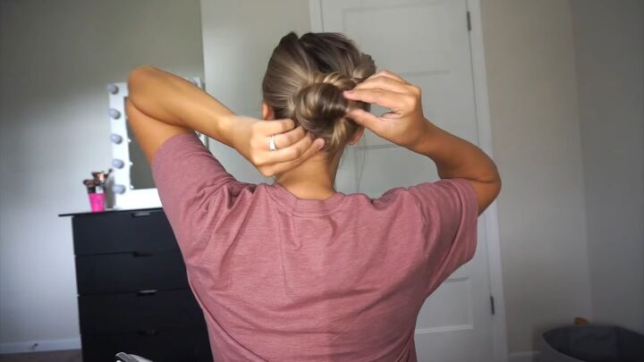 how to do a super cute twisted updo, Pancaking bun