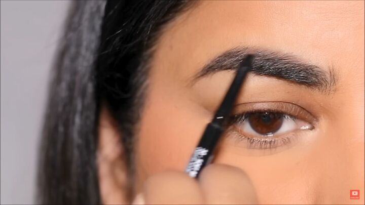 create a glam eye makeup look using this easy v technique, Filling in brows