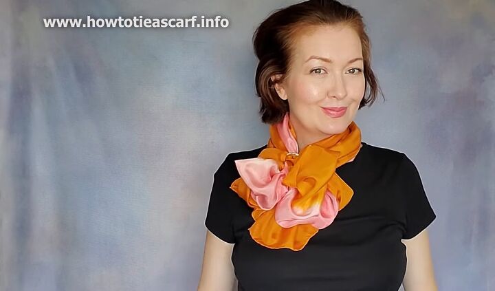how to tie an oblong scarf, Azalea flower style