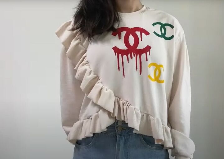 how to diy a cute chanel logo ruffle sweatshirt, Ruffle sweatshirt