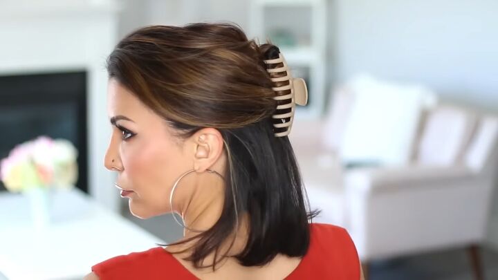 7 super cute claw clip hairstyle ideas for thin hair, Tucked in twisted half pony